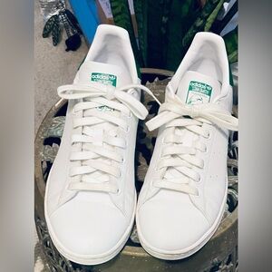 Adidas Stan Smith White and Green Shoes, women’s size 7 1/2.